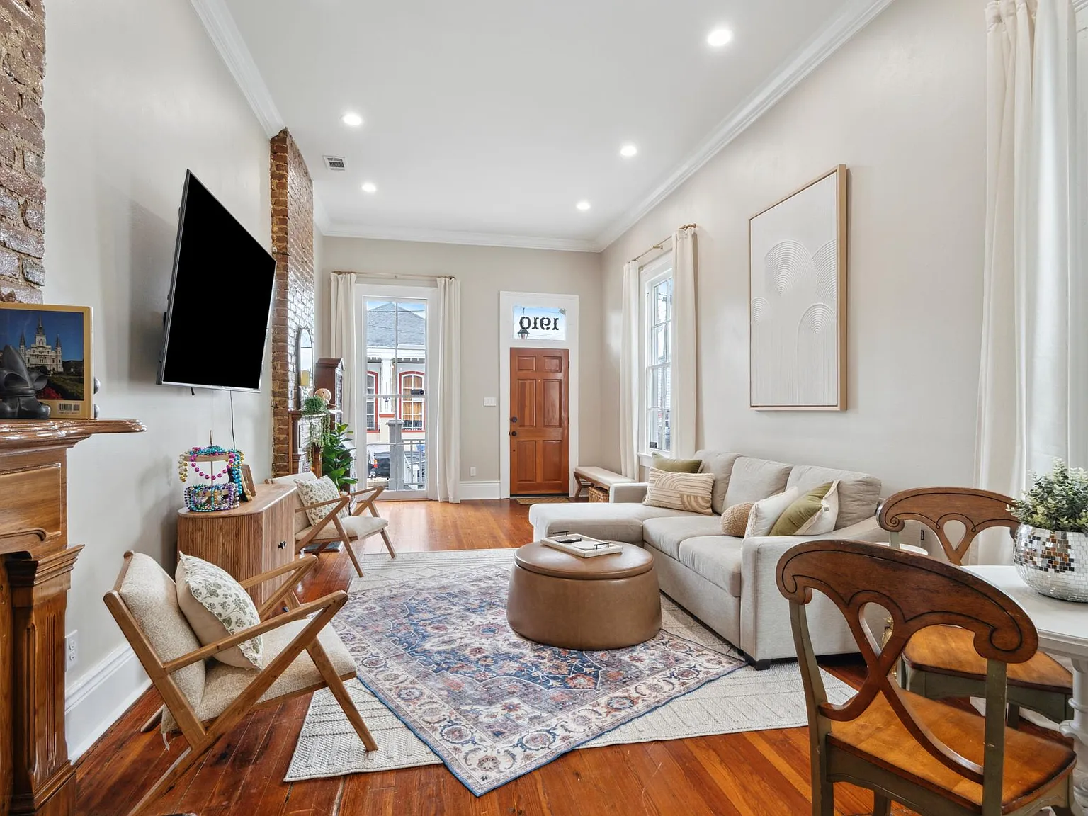 2 bed, 1450 sqft, $1,995 — Photo 3