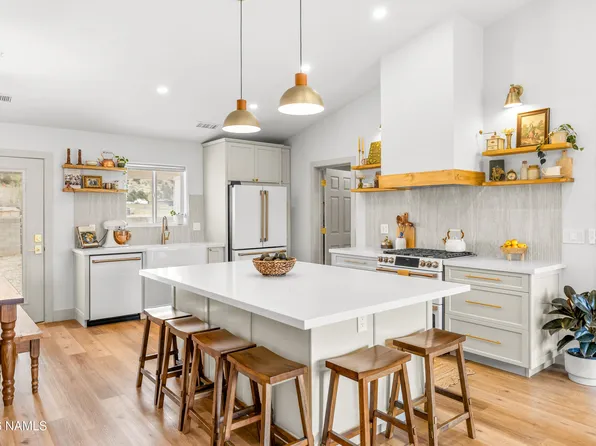 7895 Alma Rd, Flagstaff, AZ 86004