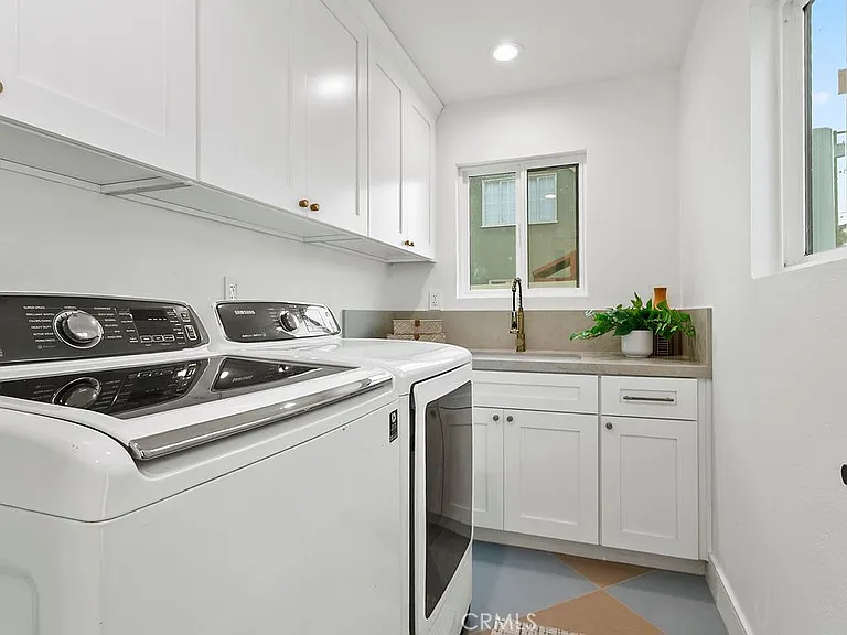 6091 Navajo Rd — Photo 11