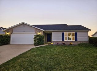 813 Wheatfield Ct, Churubusco, IN 46723