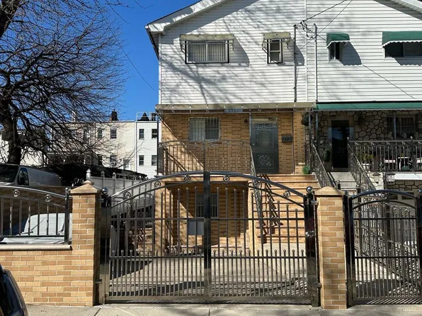 2227 Turnbull Avenue, Bronx, NY 10473