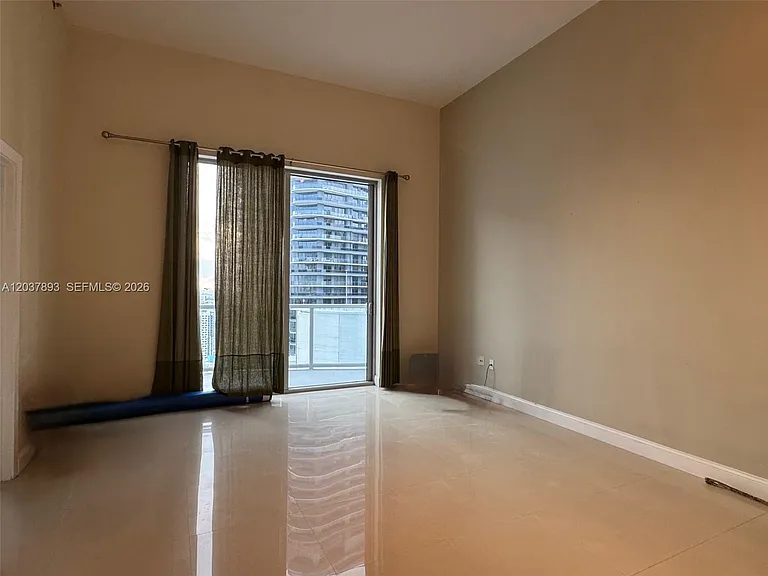 1060 Brickell Ave #4115 — Photo 4