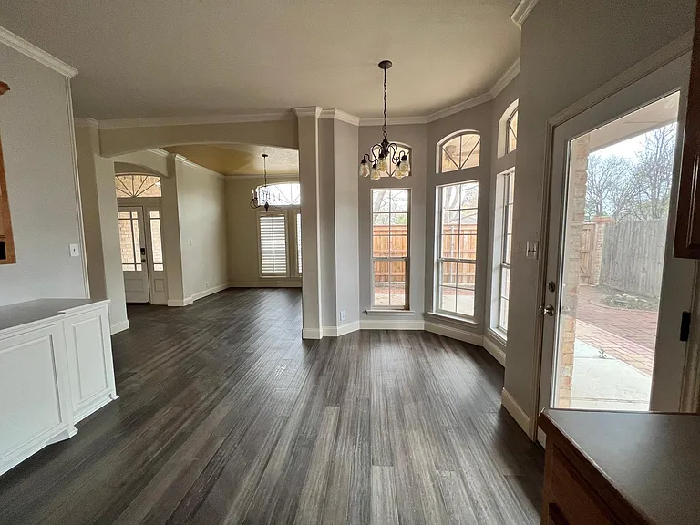 5506 Sterling Ct — Photo 11