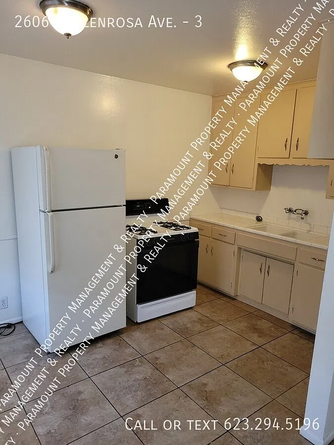 *$999 Total Move in!* 1 bed/1 bath ready for immediate move in! — Photo 4