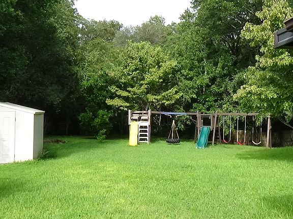 3rd image of 12516 Shady Creek Dr
