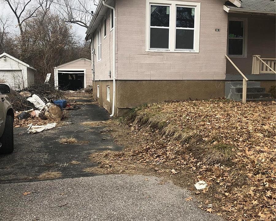 1st image of 363 S Harvey Ave