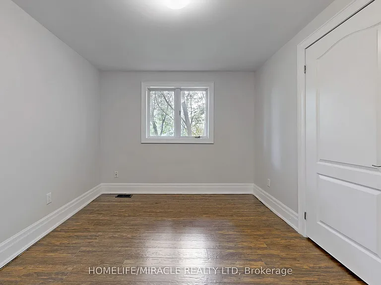509 Maine St — Photo 13