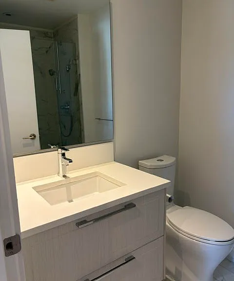 6677 Cambie St — Photo 11