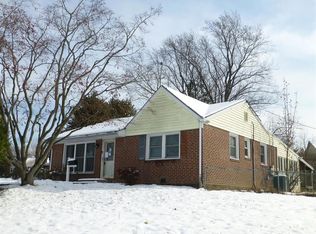 1 Valleyview Cir, East Norriton, PA 19401