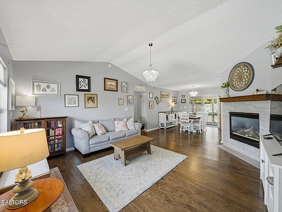 2nd image of 1618 Rivergate Ridge Ct