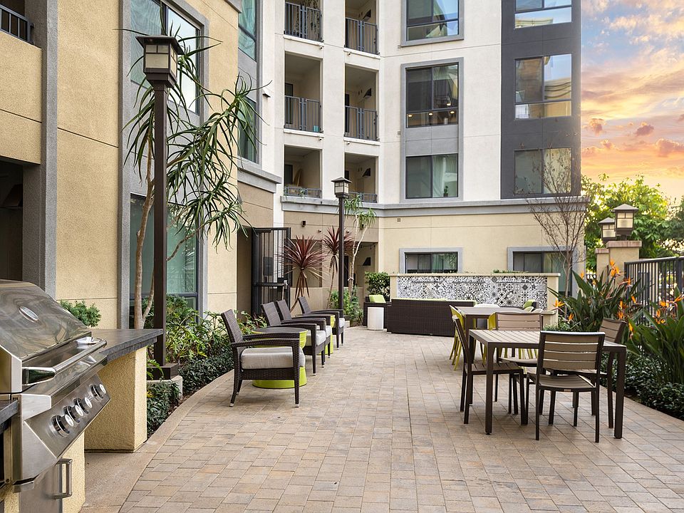 Additional courtyard with seating and sunset views