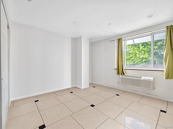 2nd image of 10607 Northern Boulevard #2B