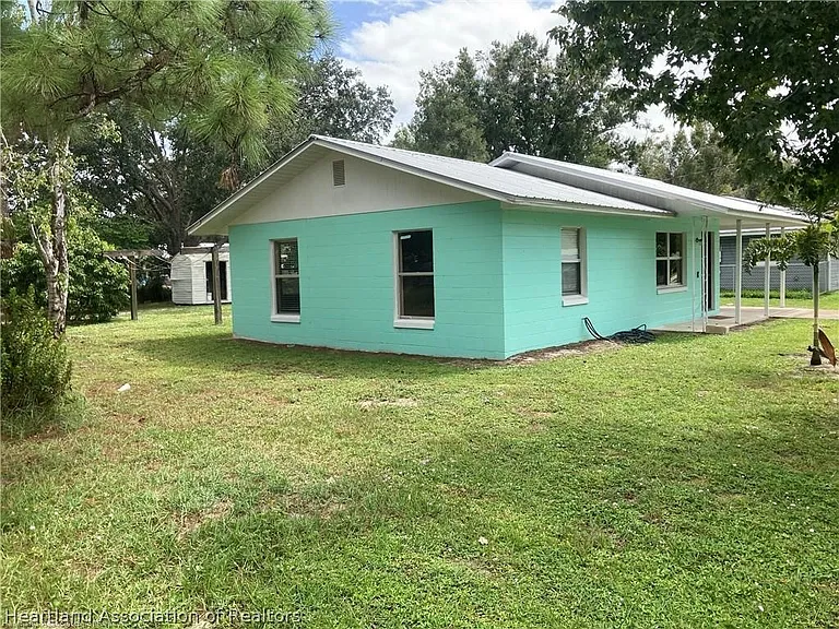1575 Buck St — Photo 12