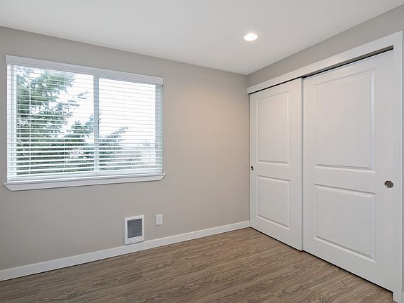 2nd image of 2557 14th Ave W APT 406