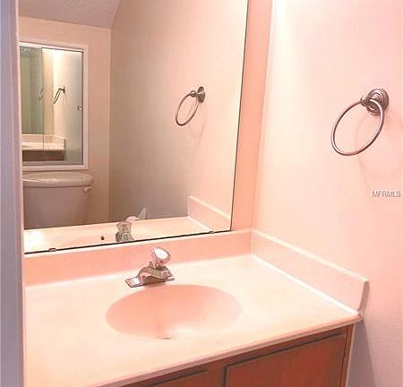 5th image of 607 Casa Park Court H