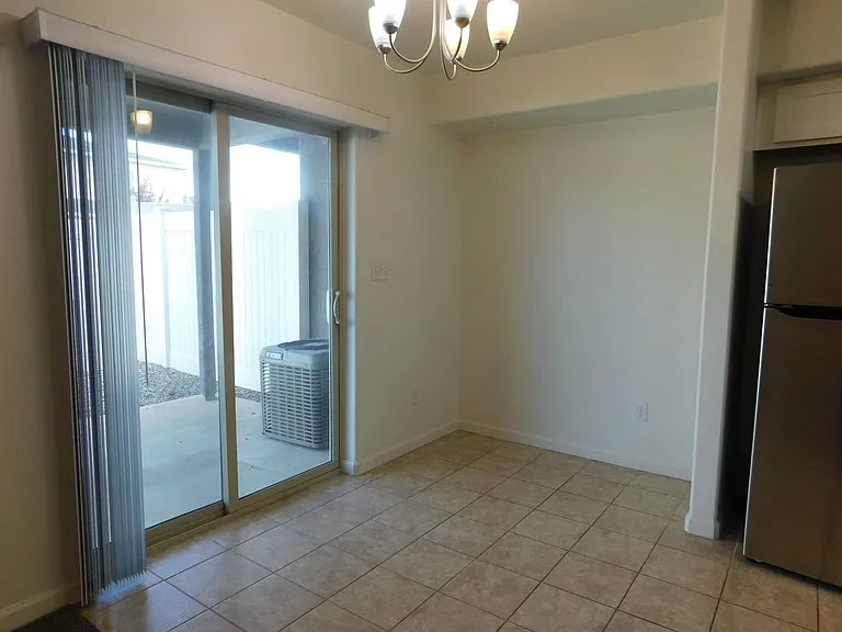 654 Trinity Way #B — Photo 8