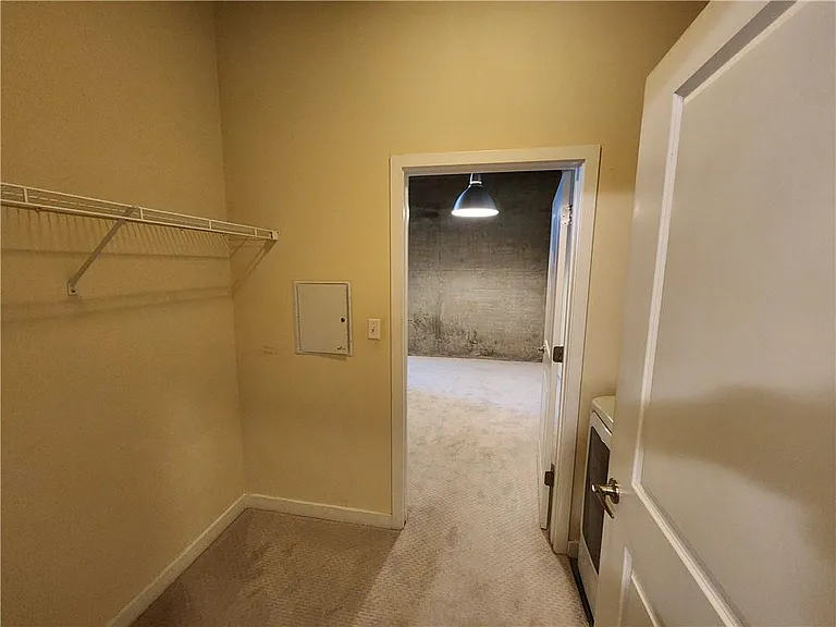 400 W Peachtree St NW #1614 — Photo 17