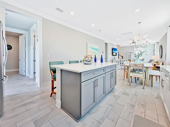 4th image of 135 Las Brisas Ln