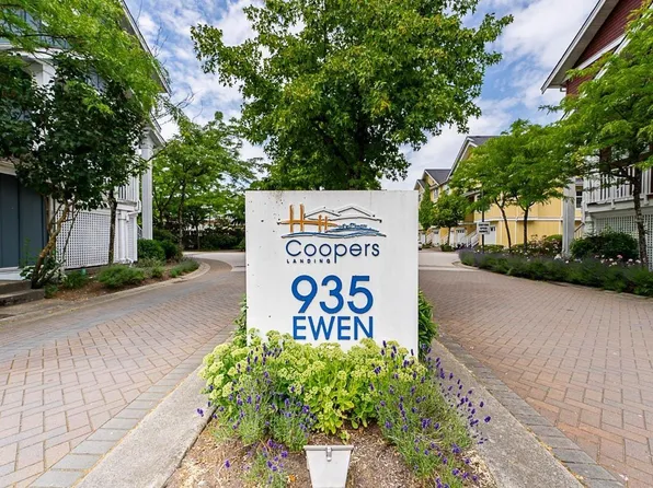 935 Ewen Ave #35, New Westminster, BC V3M 0A1