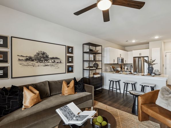 961 Gateway Dr #6204