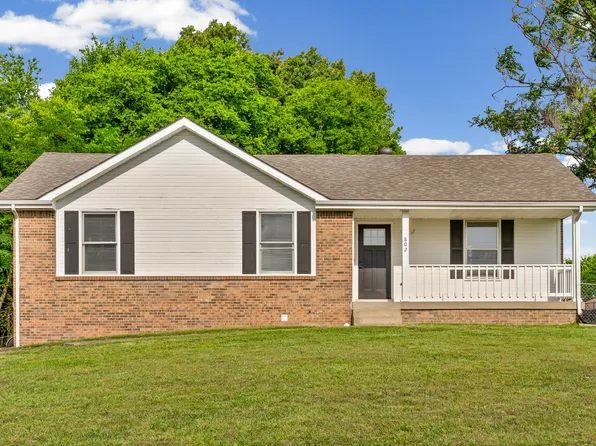 802 Knox Ln, Clarksville, TN 37042