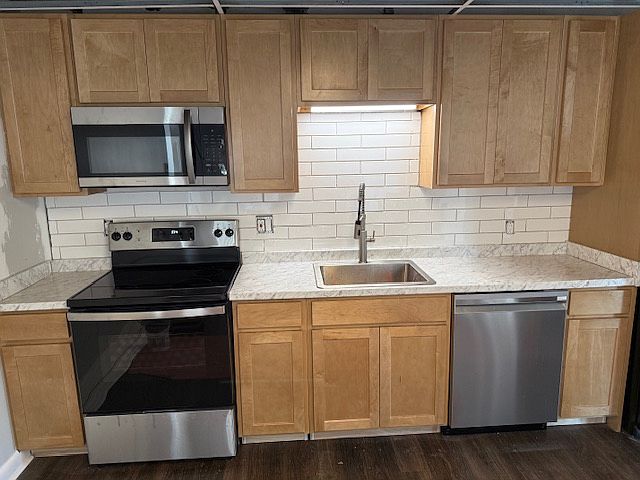 Actual Kitchen still needs a little work to complete.