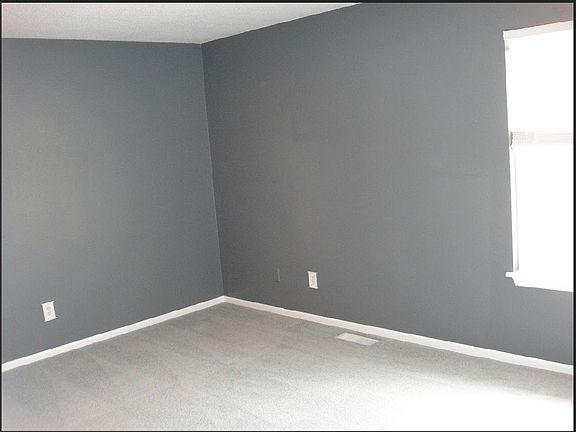 Large bedroom with 2 closets