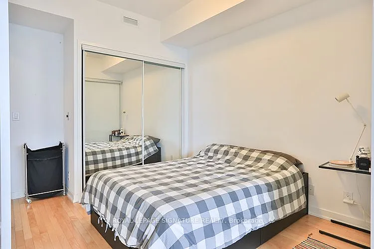 14 York St #2504 — Photo 6
