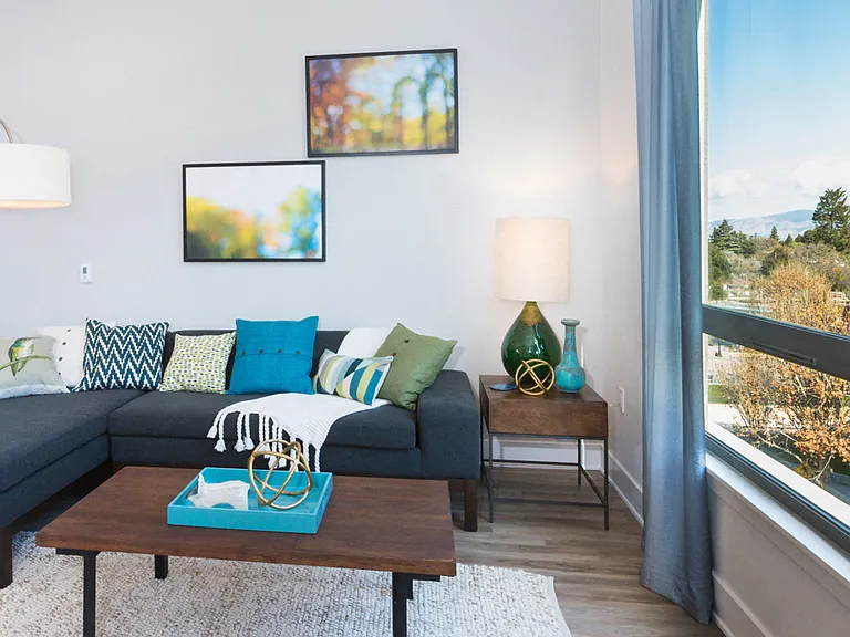 Loft House Apartments — Photo 7