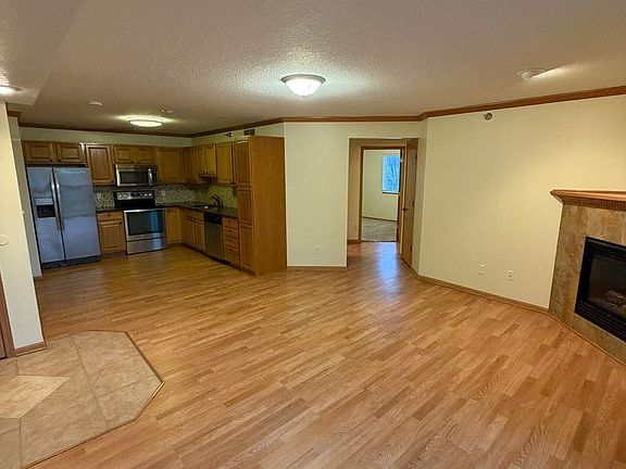 4th image of 10141 Sutton Dr Unit 6