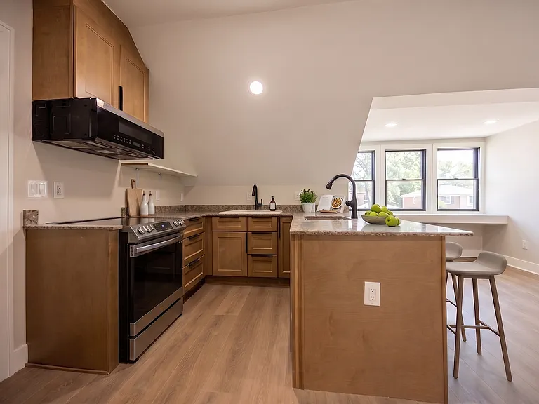 226 Mack Ave #10 — Photo 23