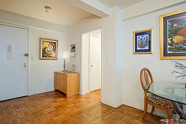 Rented by Avenue Real Estate