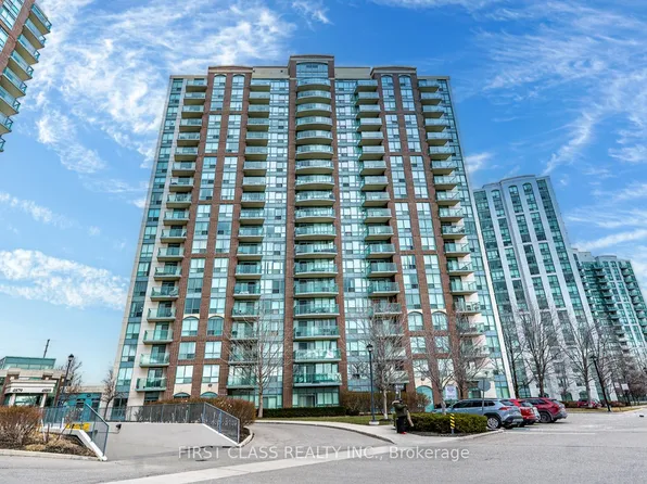 4889 Kimbermount Ave #403, Mississauga, ON L5M 7R9