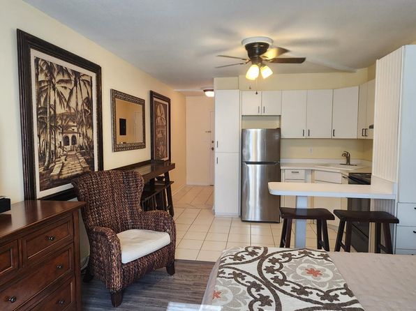 224 E Garden St APT 443