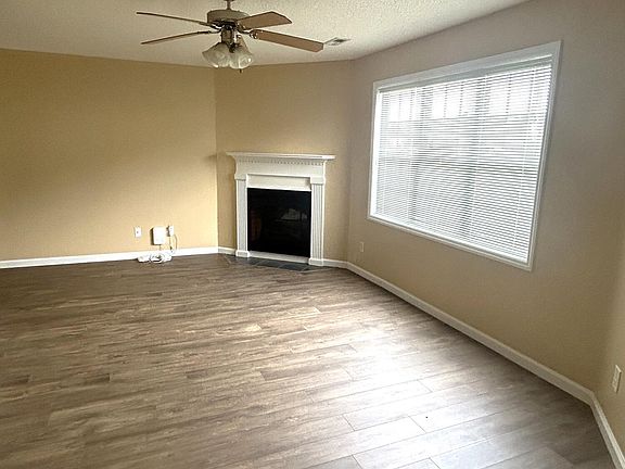 2nd image of 2132 Flagstone Ct APT H10