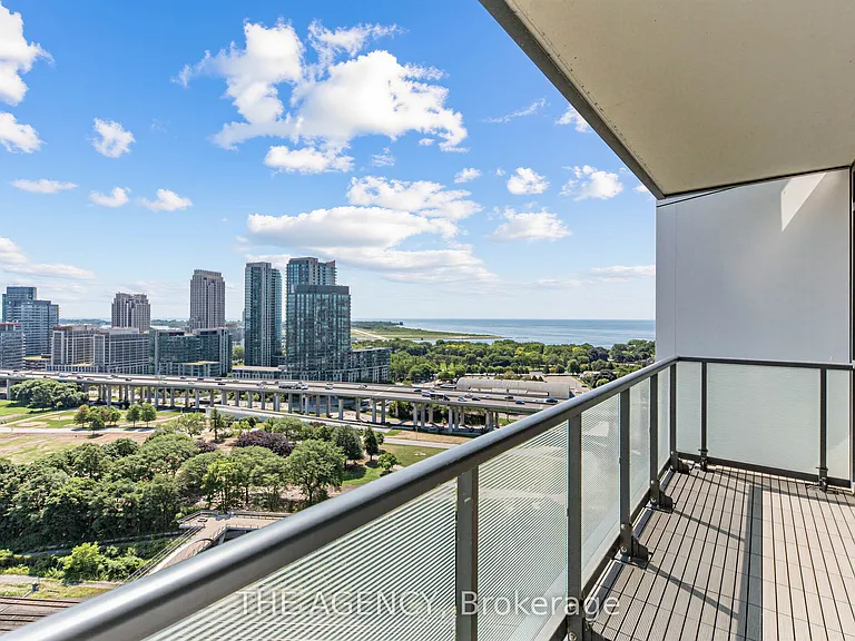 30 Ordnance St #1811 — Photo 32
