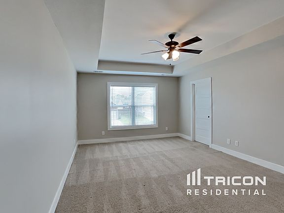 4th image of 525 Somerset Ln