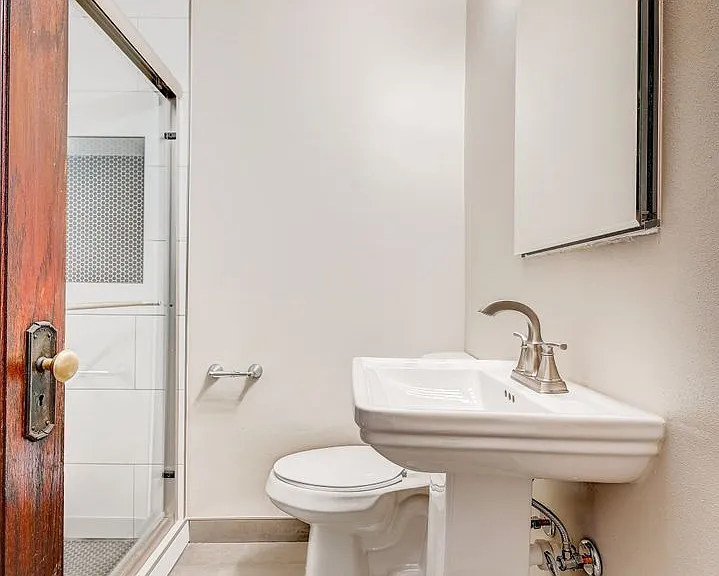 3124 W National Ave — Photo 11