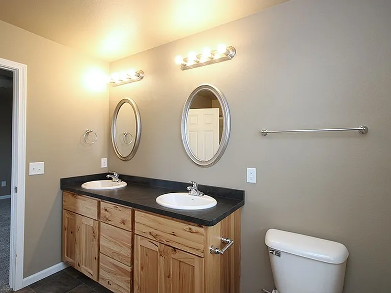 4231 Serenity Ct — Photo 16