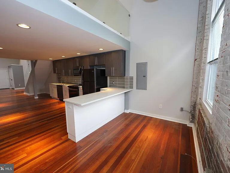 3450 J St #207 — Photo 5
