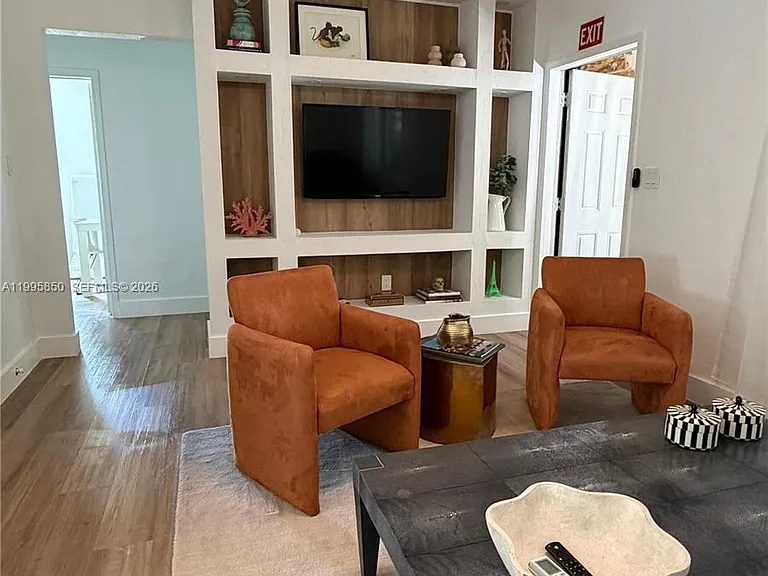 11201 NE 10th Ave #11201 — Photo 13
