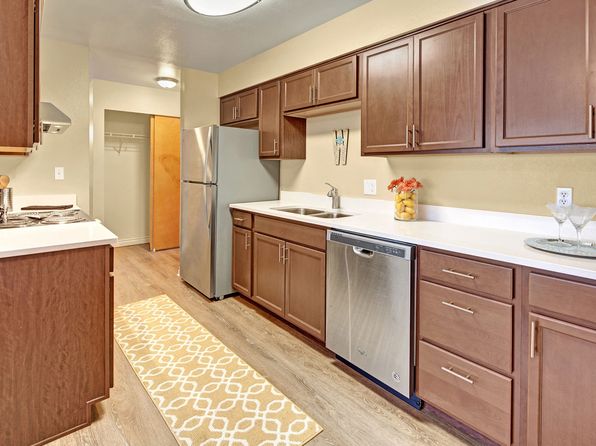 124 E 3rd Ave #114