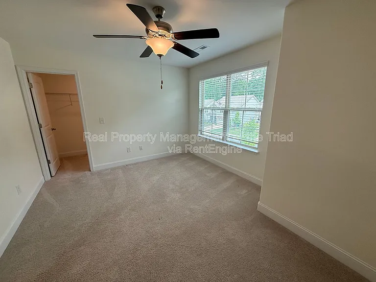 5741 Marblehead Dr — Photo 28