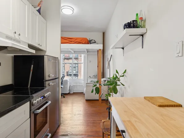 118 Montague Street image 1 of 4