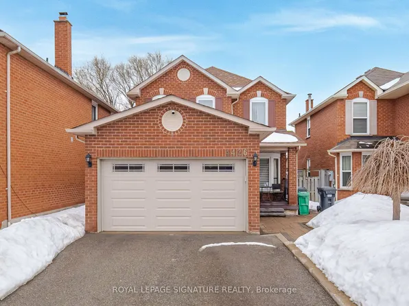 4426 Weeping Willow Dr, Mississauga, ON L5V 1J9