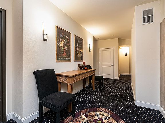 5th image of 606 W Wisconsin Ave Unit 702
