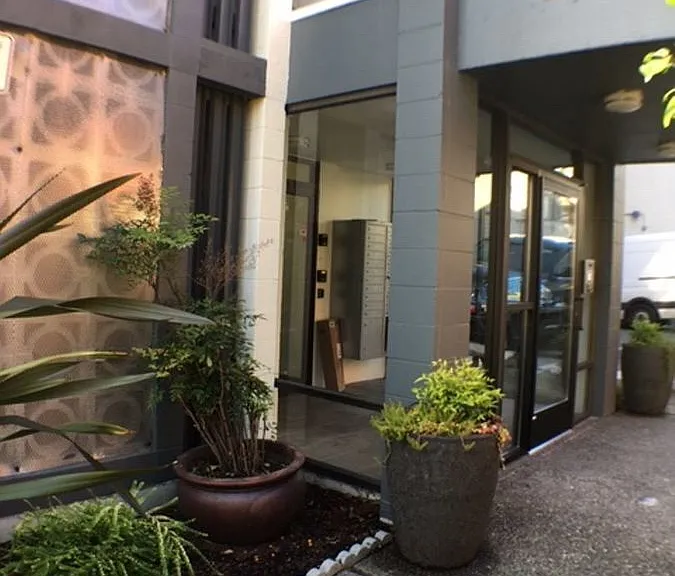 5200 University Way NE #603 — Photo 3