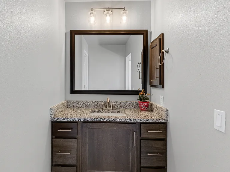 13637 Baja Vista Ct — Photo 42