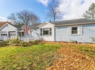 107 Valley Crest Rd, Rochester, NY 14616