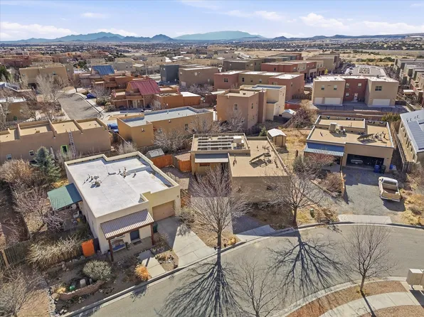 7618 Mesa Del Oro Ln, Santa Fe, NM 87507